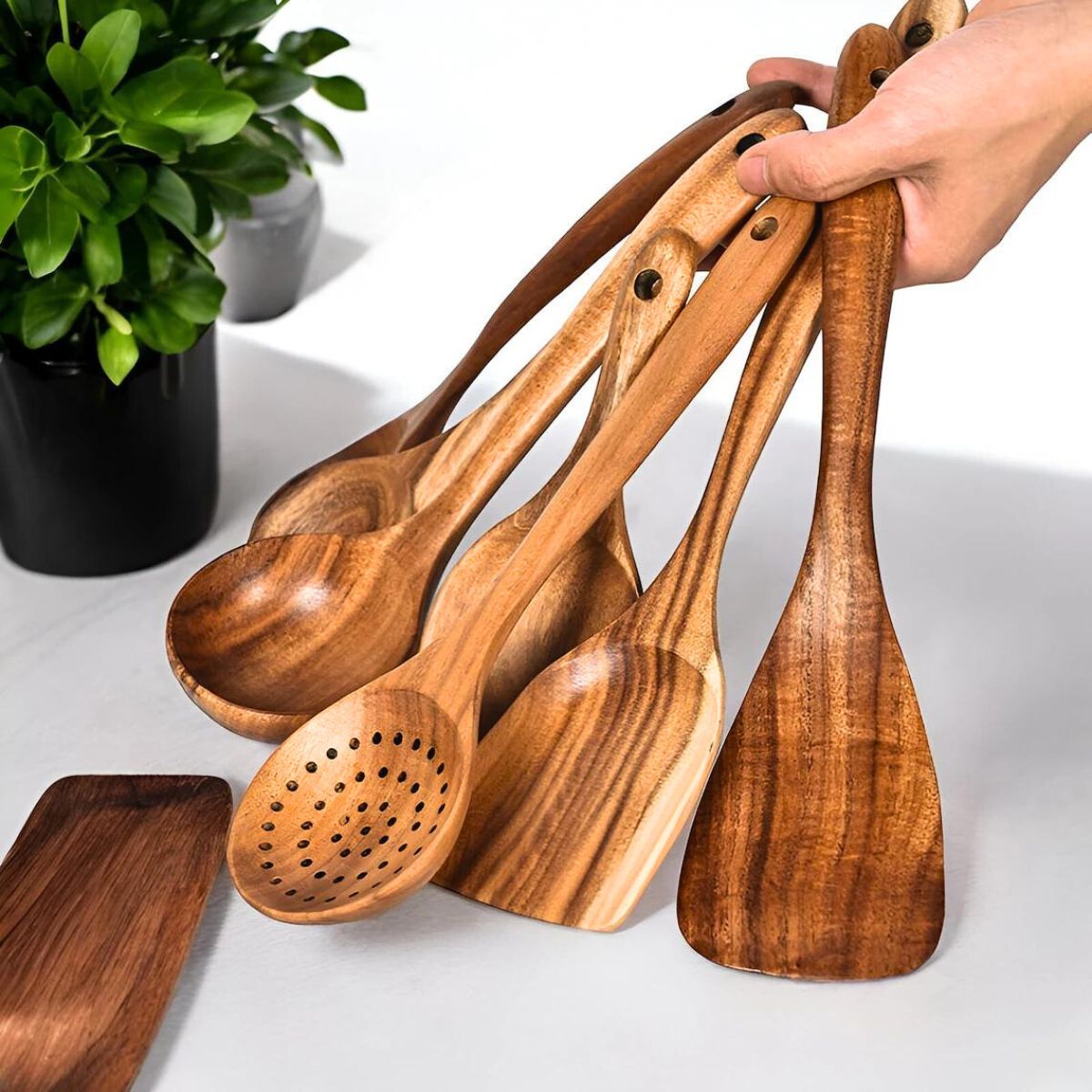 natural teak utensils set