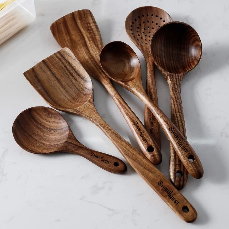 Teak utensils set