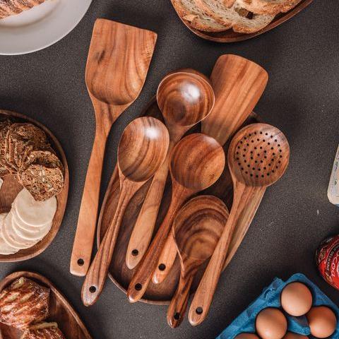 natural teak utensils set